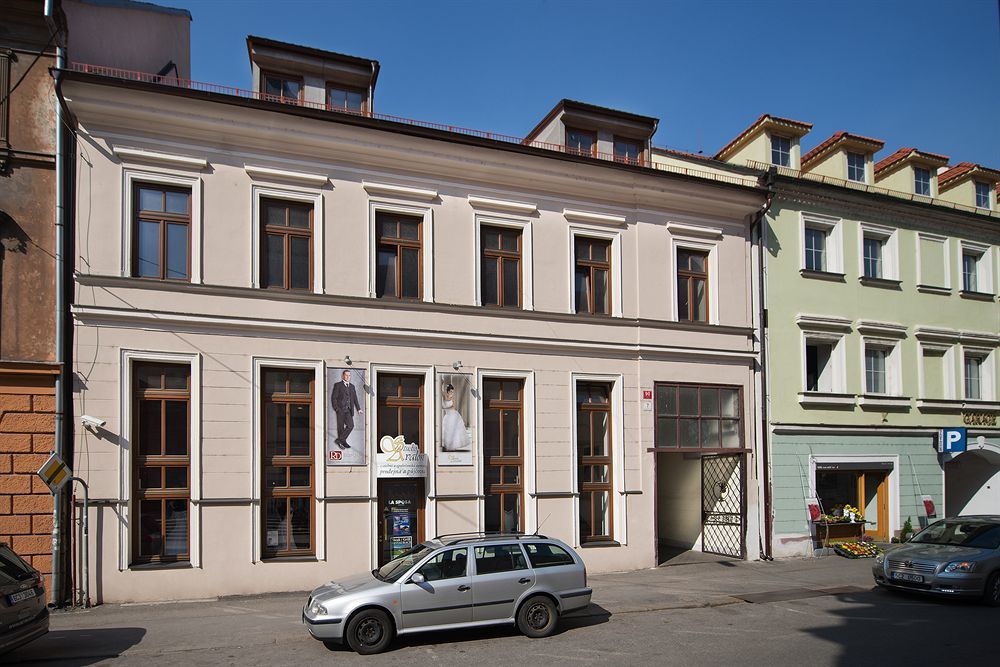 Old Town Bed & Breakfast Τσέσκε Μπουντεγιόβιτσε Εξωτερικό φωτογραφία